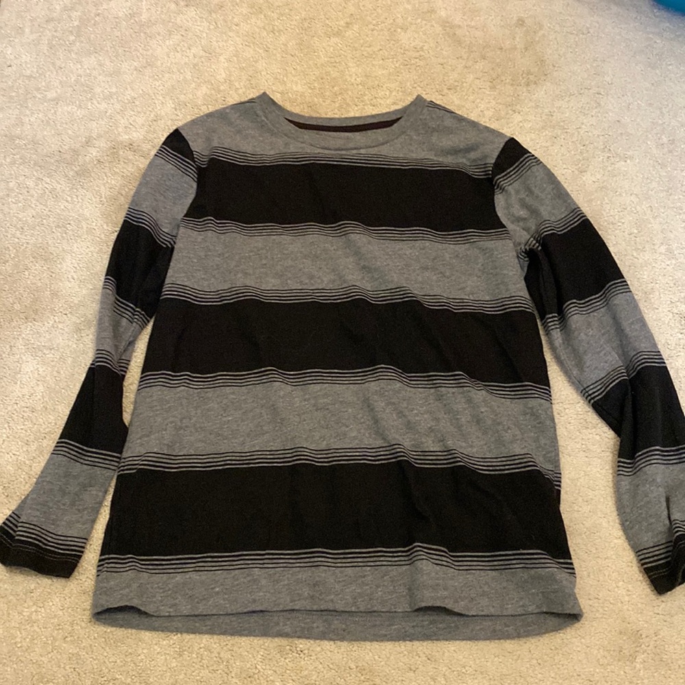 Boys Old Navy Long Sleeve Size Large (10/12)